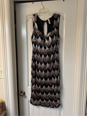 Lovely Day Sleeveless Sequin Midi Dress in Black and Gold
